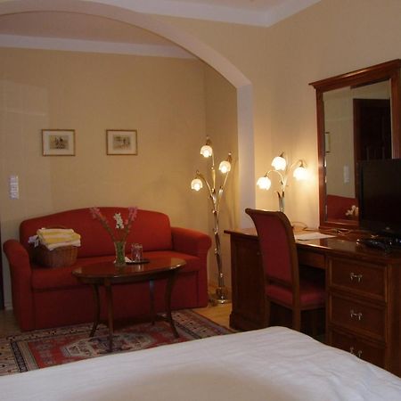 Hotel See-Villa Millstatt Ngoại thất bức ảnh