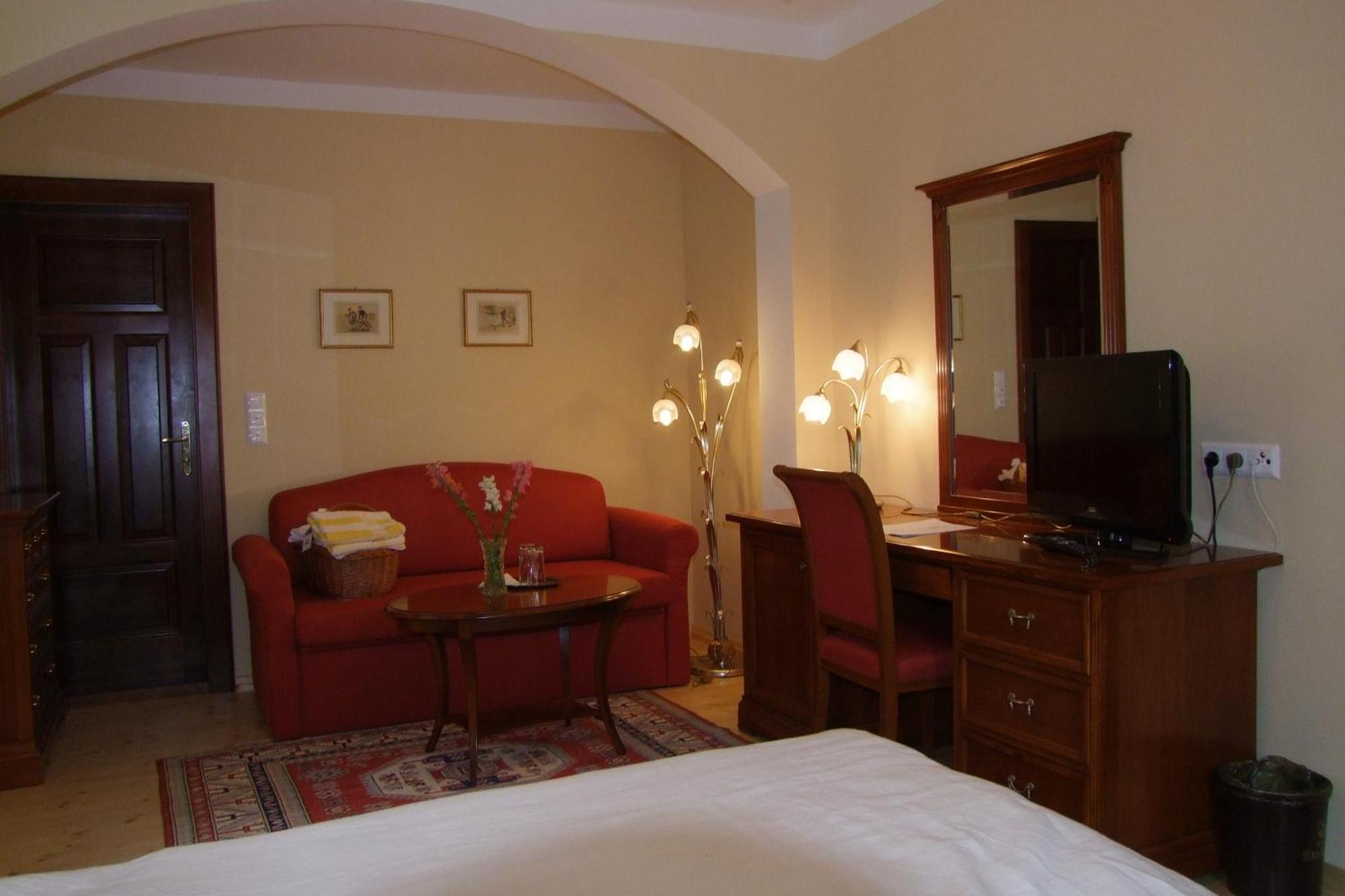 Hotel See-Villa Millstatt Ngoại thất bức ảnh